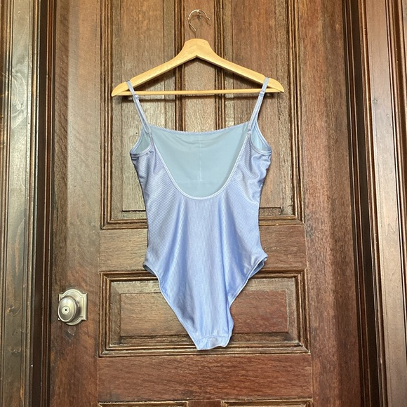 Aerie Shine Rib Scoop Full Coverage One Piece Swimsuit - Picture 2 of 3